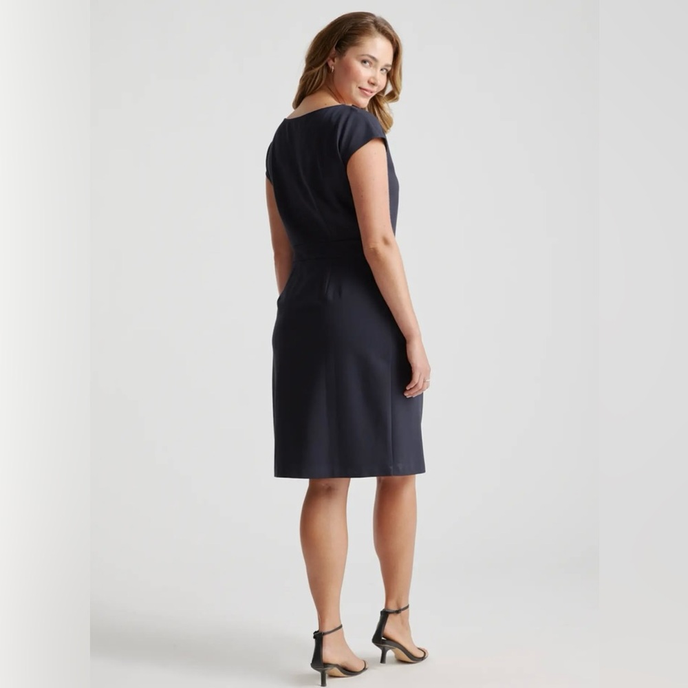 Quince Ultra-Stretch Ponte Cap Sleeve Dress in Grey, Sz M - Picture 2 of 15